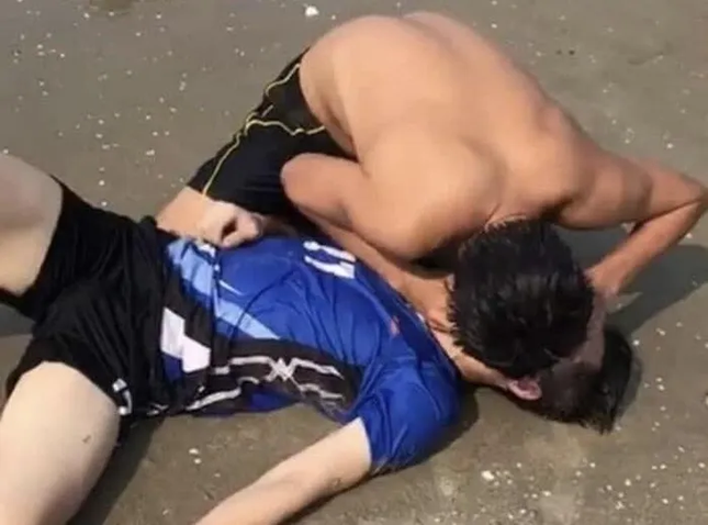 Nghệ An: Hai Bí thư phường tham gia cứu 6 cháu nhỏ bị đuối nước ảnh 1