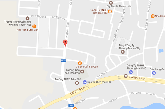 Ôtô Camry bất ngờ đâm liên tiếp vào xe Lexus và 6 xe máy trên đường ảnh 1