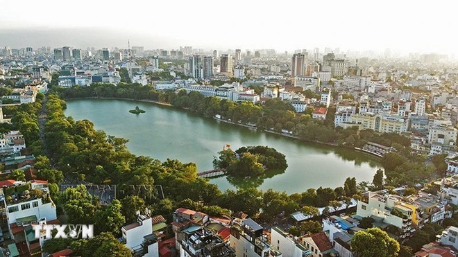 Các đại biểu kỳ vọng sau khi Luật Thủ đô (sửa đổi) được Quốc hội thông qua sẽ nhanh chóng đi vào cuộc sống, tạo cơ hội cho Thủ đô phát triển nhanh và bền vững. (Ảnh: TTXVN) z5554083796476_d2462e98f1d3000db7308b133fa18b1b.jpg