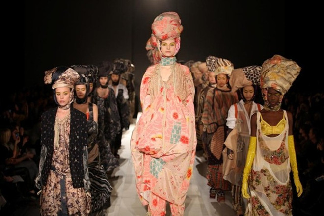 “Huyền thoại sống” Kenzo Takada đến Tuần thời trang quốc tế Việt Nam ảnh 2