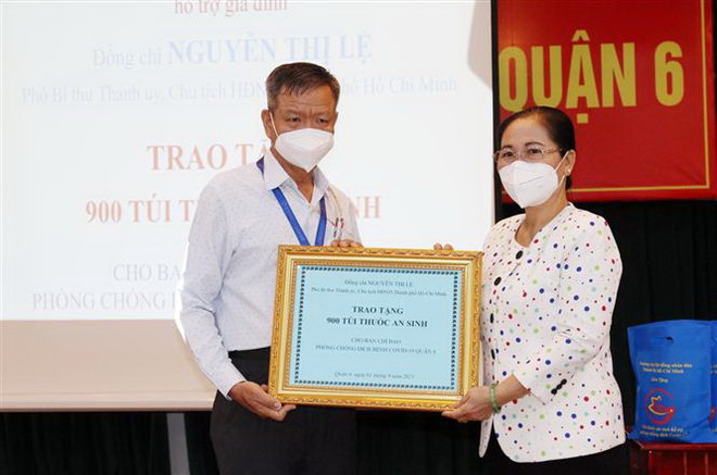 ​TP.HCM tiếp nhận vật tư y tế và nhu yếu phẩm hỗ trợ 312 xã, phường ảnh 2