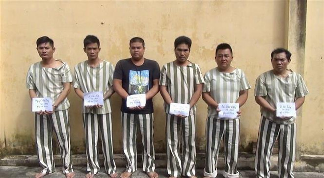 Tạm giữ sáu đối tượng đi đòi nợ thuê, đập phá nhà người dân ảnh 1