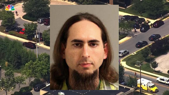 Vụ xả súng ở tòa soạn báo: Nghi phạm mưu toan bắn chết nhiều người ảnh 1