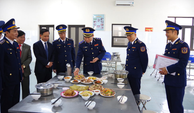 ttxvn_canh sat bien 3.jpg