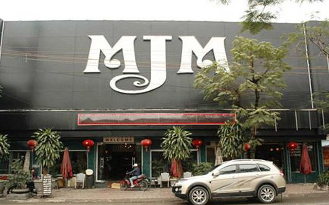 Hải Phòng: Cháy lớn thiêu rụi một quán bar, karaoke rộng hàng trăm m2 ảnh 1