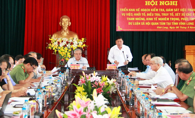 Giám sát việc truy tố, xét xử các vụ án tham nhũng tại Vĩnh Long ảnh 1