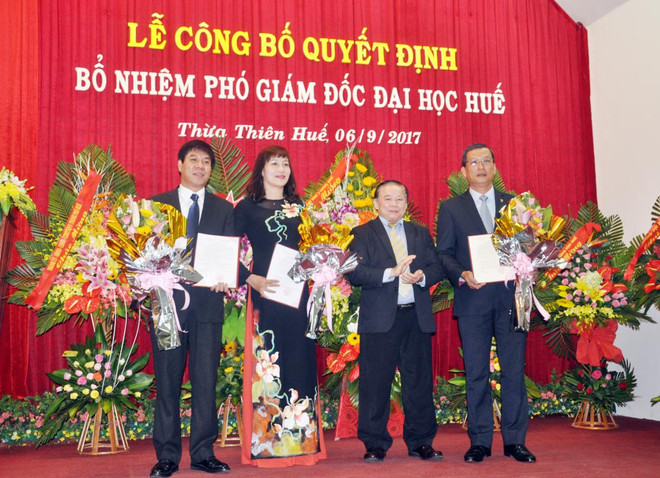 Công bố quyết định bổ nhiệm ba phó giám đốc của Đại học Huế ảnh 1