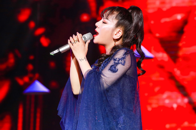 Đêm nhạc ‘Bài ca không quên’ tri ân các anh hùng dân tộc ảnh 1