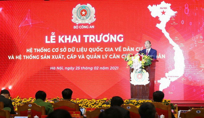 Thủ tướng: Đẩy nhanh chuyển đổi số trong quản lý nhà nước và dân cư ảnh 1