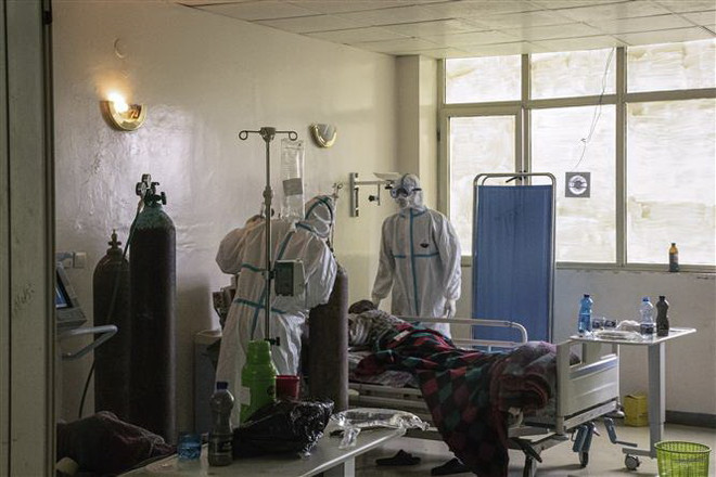 Những số liệu 'làm khó' châu Phi trong cuộc chiến chống COVID-19 ảnh 2