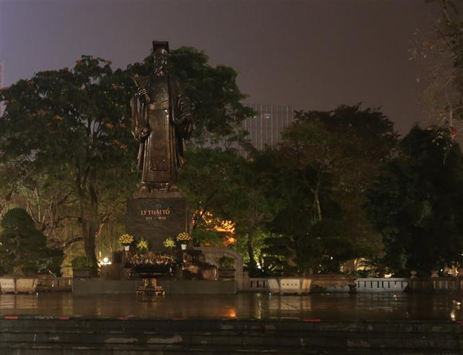 Tiết kiệm 353.000 kWh điện sau 1 tiếng tắt đèn hưởng ứng Giờ Trái Đất ảnh 1