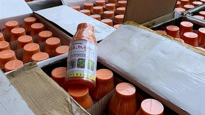 An Giang: Phát hiện điểm tập kết thuốc bảo vệ thực vật nghi nhập lậu ảnh 1