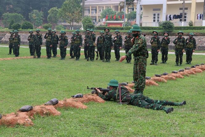 Nguyễn Khắc Phong - thượng úy trẻ đam mê nghiên cứu khoa học ảnh 2