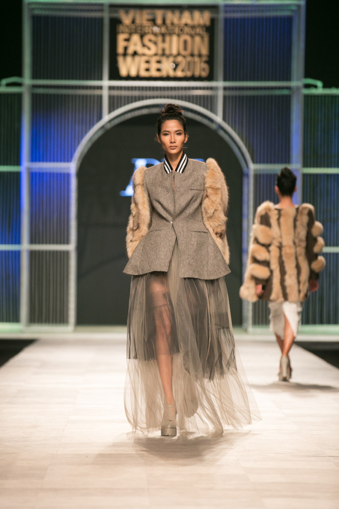 Devon Nguyễn tái hiện những kiệt tác của danh họa Picasso lên sàn diễn ảnh 17