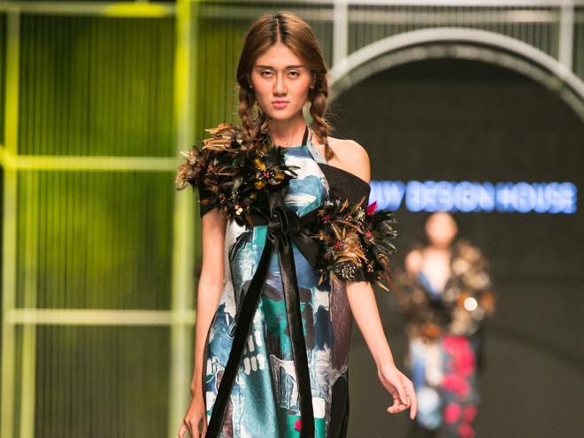 Nhà thiết kế Thủy Nguyễn gây bão với “Gió mùa về” đầy cảm xúc ảnh 1