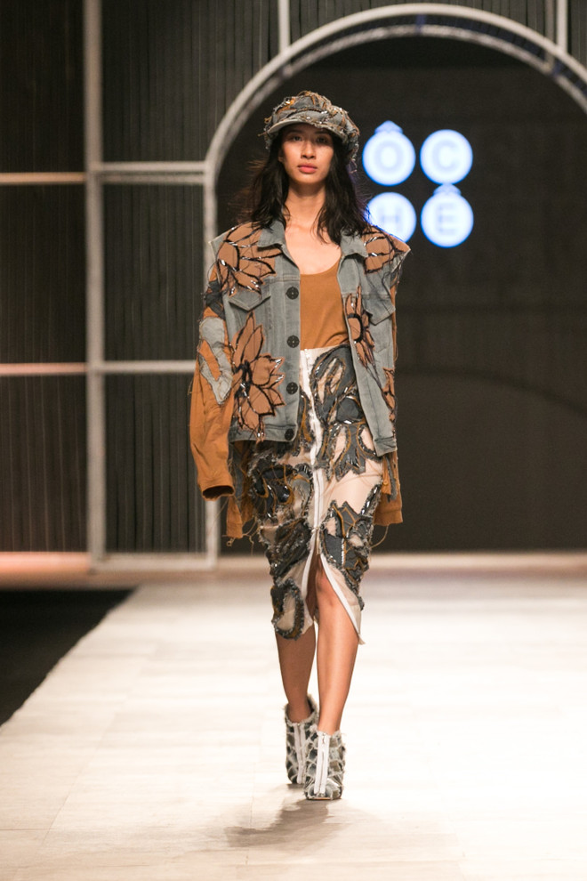 Mâu Thủy phá cách với thời trang đường phố của thương hiệu Ôchê ảnh 21