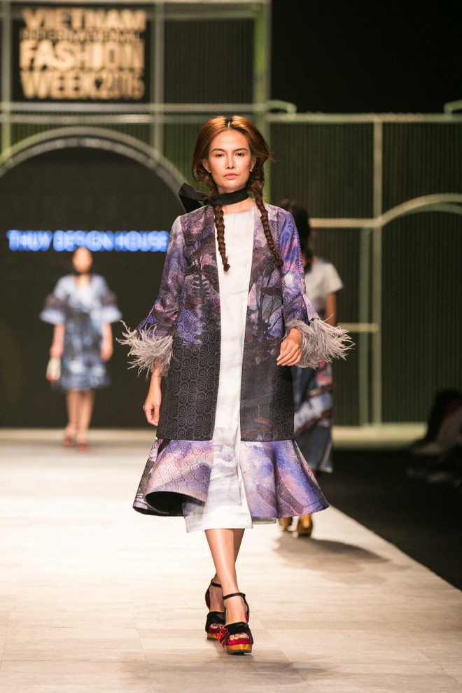 Nhà thiết kế Thủy Nguyễn gây bão với “Gió mùa về” đầy cảm xúc ảnh 9