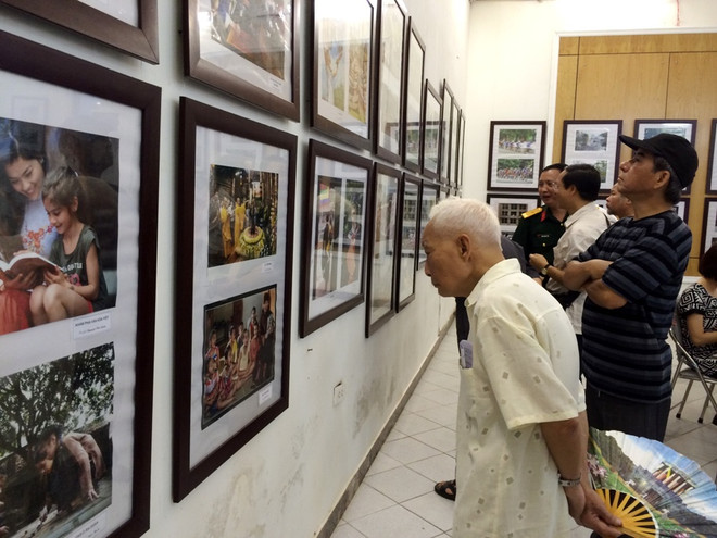 “Khoảnh khắc” đoạt giải cao nhất Liên hoan ảnh Nghệ thuật lần IV ảnh 1