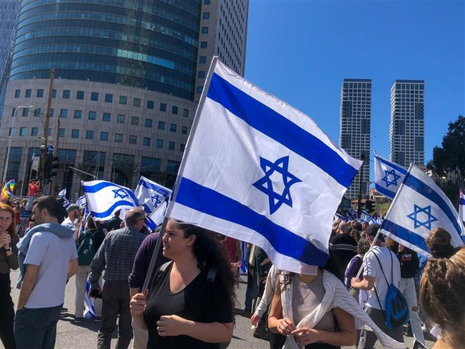 Người dân Israel lại biểu tình phản đối kế hoạch cải cách tư pháp ảnh 1