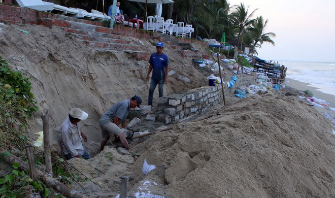 Hỗ trợ 60 tỷ đồng giúp 3 tỉnh khắc phục hậu quả mưa bão, sạt lở ảnh 1