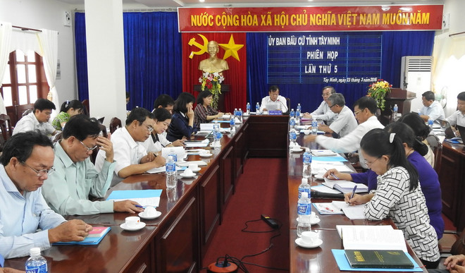 Một phiên họp chuẩn bị cho công tác bầu cử đại biểu Quốc hội. (Nguồn: TTXVN) Cần tuyên truyền đa dạng và đậm nét hơn về cuộc bầu cử Quốc hội ảnh 1