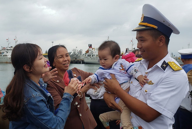 Kết thúc thành công chuyến thăm, chúc Tết quân và dân Trường Sa ảnh 2