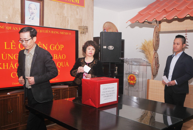 Người Việt tại Mexico quyên góp giúp khắc phục hậu quả bão số 12 ảnh 2