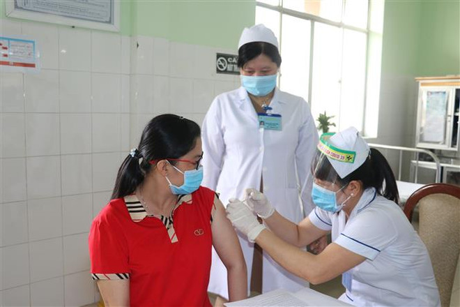 Đại biểu Quốc hội: Triển khai 'hộ chiếu vaccine,' đẩy mạnh tiêm phòng ảnh 1