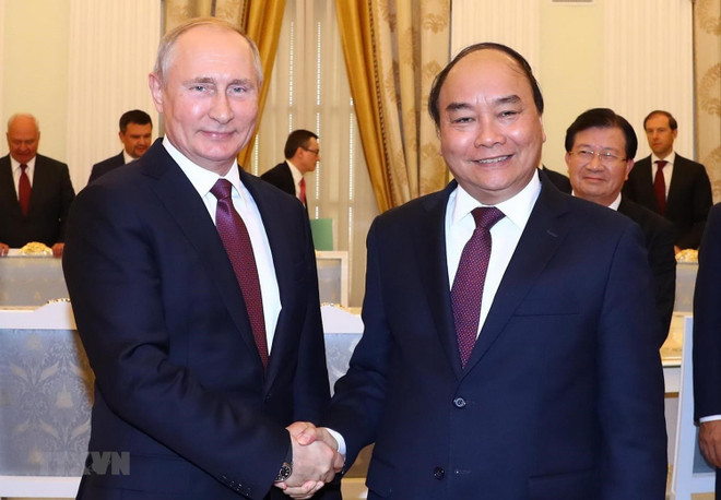 Chủ tịch nước Nguyễn Xuân Phúc gửi thư tới Tổng thống Nga Putin ảnh 1