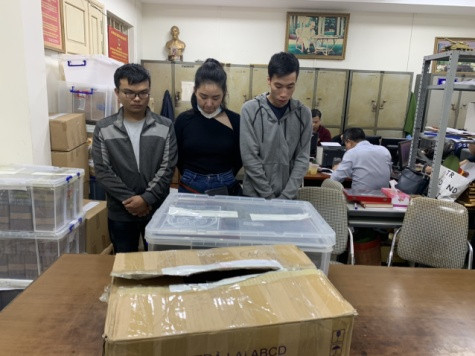 Truy tố đối tượng buôn xì gà nhập lậu, lãi hàng chục triệu mỗi tháng ảnh 1