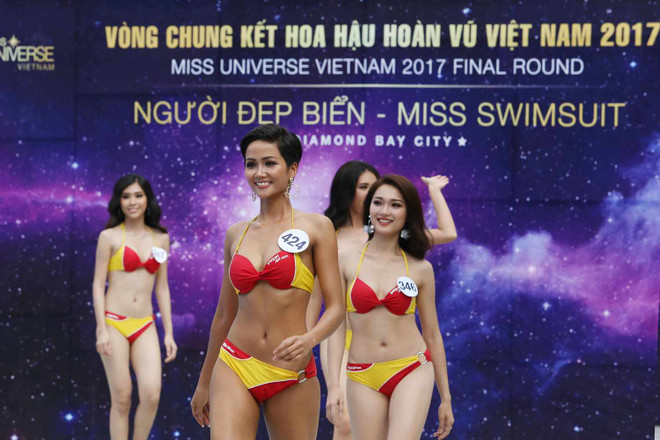 Thí sinh Hoa hậu Hoàn vũ Việt Nam gợi cảm thi Người đẹp biển ảnh 14