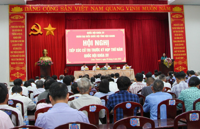 Quang cảnh hội nghị. (Ảnh: Hồng Thái/TTXVN) 'Hậu Giang có nhiều điểm sáng trong phát triển kinh tế-xã hội' ảnh 2
