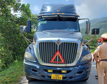 Tuyên Quang: Lái xe dương tính với ma túy 'thông chốt' kiểm dịch ảnh 1