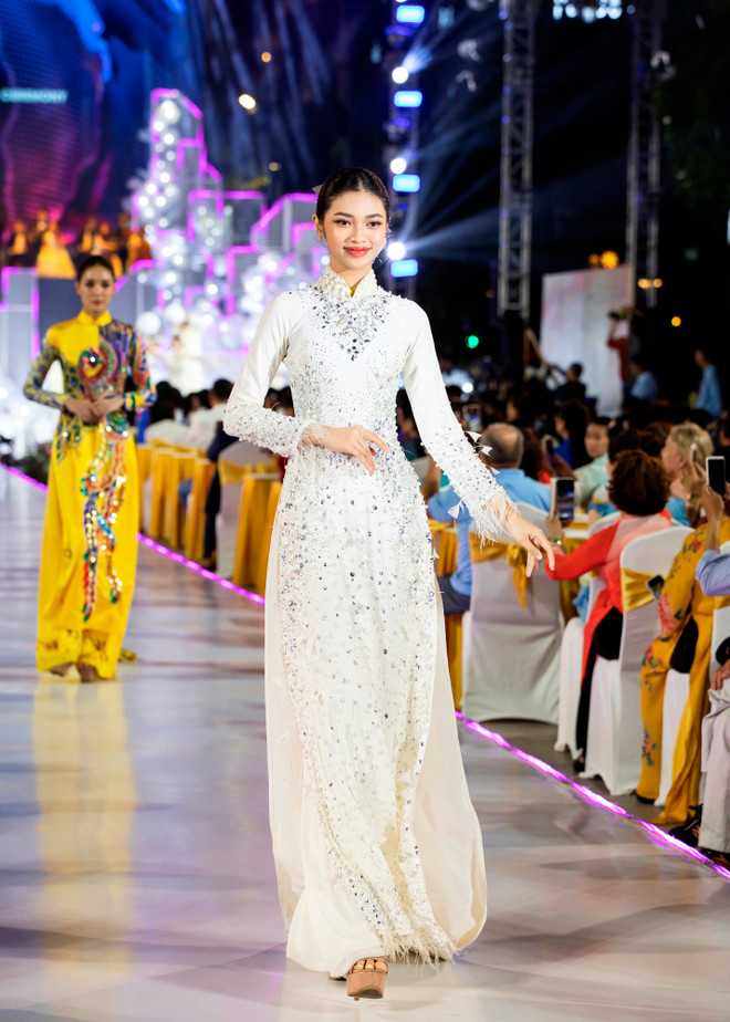 Á HẬU MINH KIÊN (1).jpg