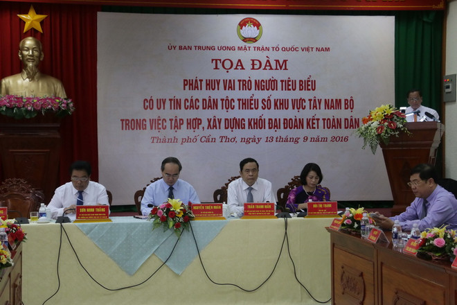 Phát huy vai trò người có uy tín trong đồng bào thiểu số ở Tây Nam Bộ ảnh 1