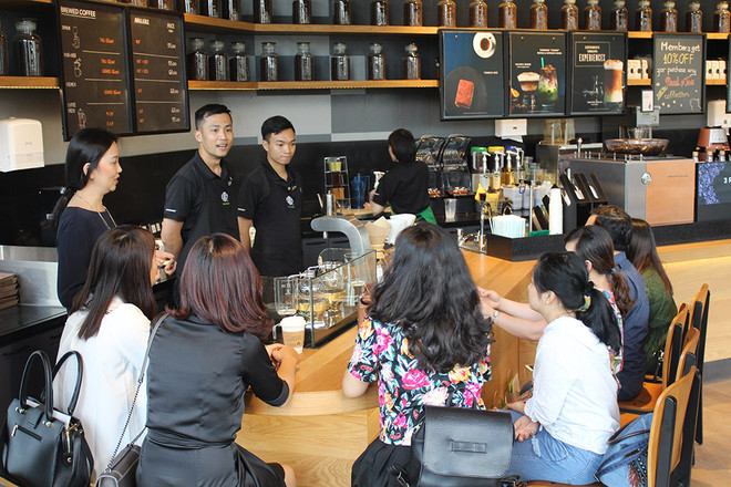 Nhâm nhi ly càphê pha thủ công trực tiếp cùng chuyên gia Starbucks ảnh 1