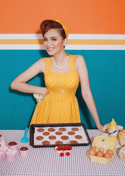 Hoa hậu Diễm Hương: Phụ nữ dù làm bếp hay lau nhà cũng phải đẹp ảnh 5