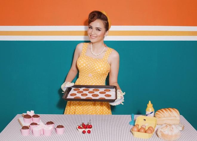 Hoa hậu Diễm Hương: Phụ nữ dù làm bếp hay lau nhà cũng phải đẹp ảnh 1