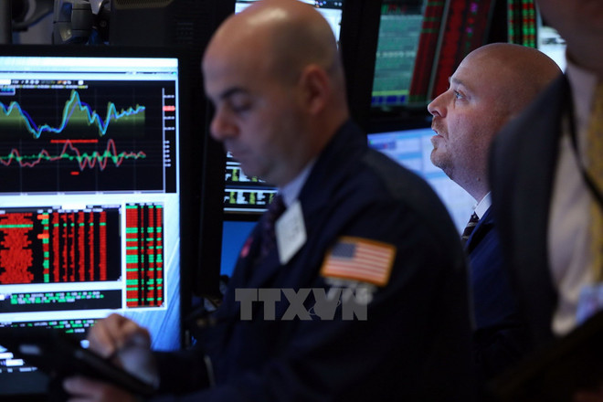 Chứng khoán Âu, Mỹ khởi sắc nhờ các báo cáo kinh tế lạc quan ảnh 1