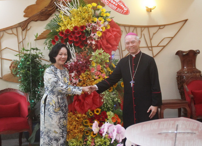 Trưởng Ban Dân vận TW thăm, chúc mừng Tòa Giám mục Xuân Lộc ảnh 1