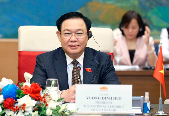 ttxvn_chu tich quoc hoi hoi dam 2.jpg