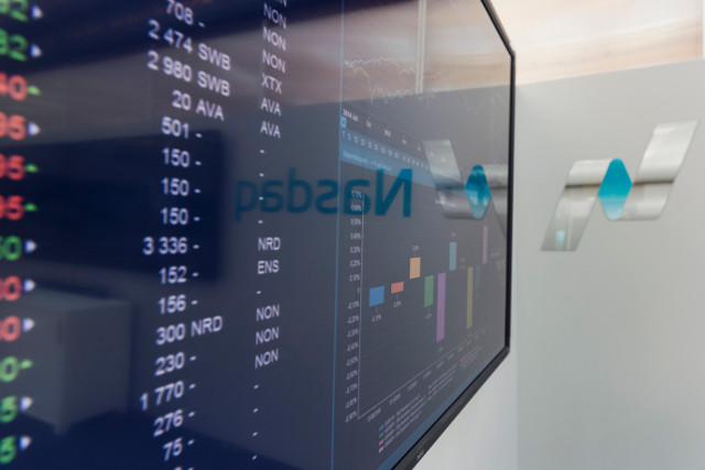 Chứng khoán châu Âu tăng điểm khi “Swexit” không diễn ra ảnh 1