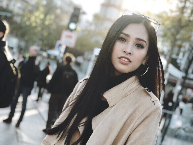 Hoa hậu Tiểu Vy "sánh vai" cùng David Beckham ở Paris Motor Show 2018? ảnh 1