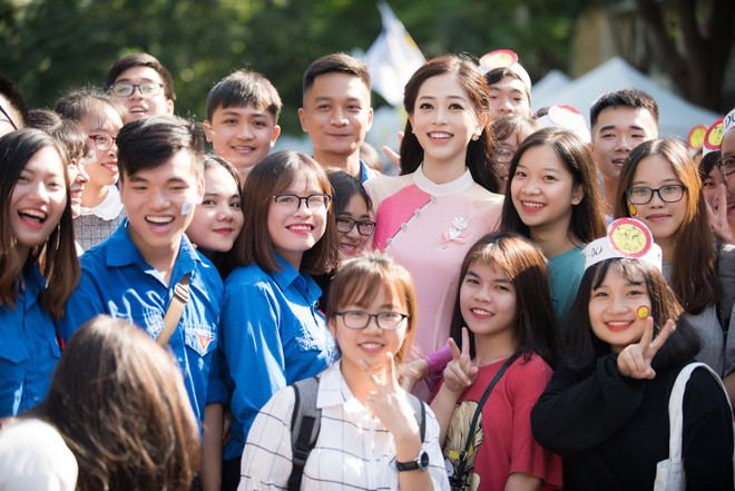 Á hậu Phương Nga đầy tự tin trước ngày thi Miss Grand International ảnh 1