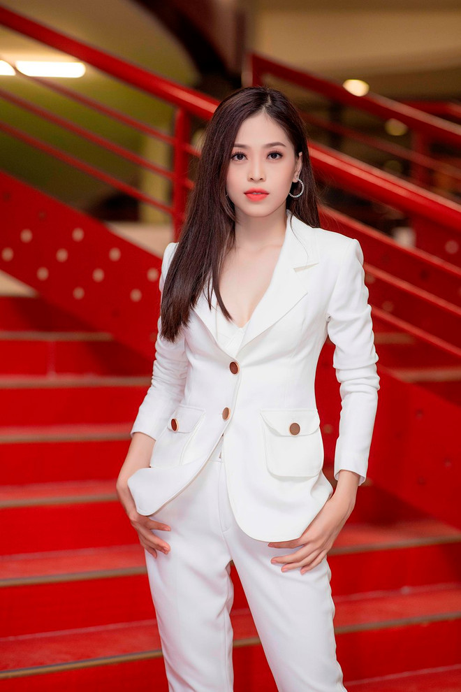 Á hậu Phương Nga đầy tự tin trước ngày thi Miss Grand International ảnh 2