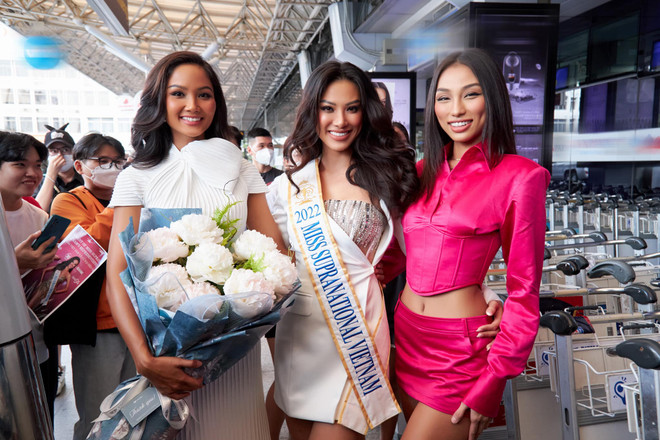 Miss Supranational 2022: Kim Duyên mang theo trang phục dân tộc 30 kg ảnh 1