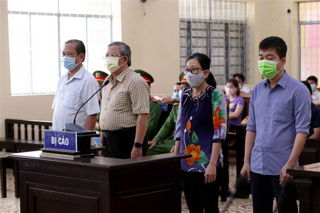 Phạt tù kế toán và thủ quỹ chiếm đoạt tiền học phí của sinh viên ảnh 1