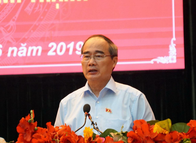 Lãnh đạo Thành phố Hồ Chí Minh tiếp xúc cử tri sau kỳ họp Quốc hội ảnh 2