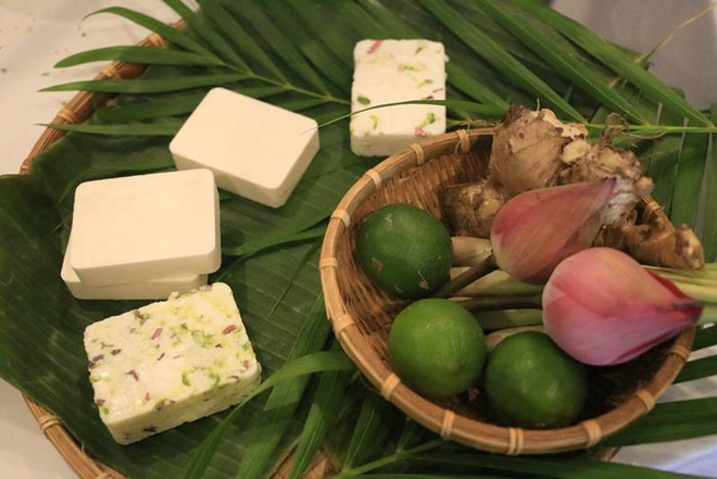 Sản phẩm tái chế. (Ảnh: CTV/Vietnam+) ''Soap for Hope'': Chung tay tái chế xà phòng vì cộng đồng ảnh 2