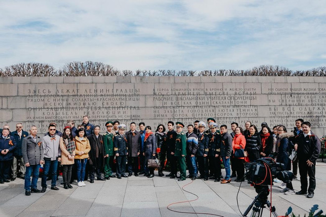 Người Việt tại Saint-Petersburg tri ân các anh hùng chống phátxít ảnh 4